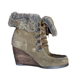 Marc Fsher suede fur lined wedge Moc toe lace up boot 7